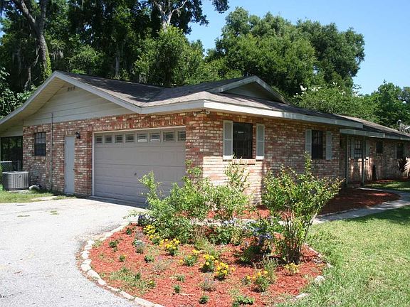 3rd image of 3029 SW 34th Ter