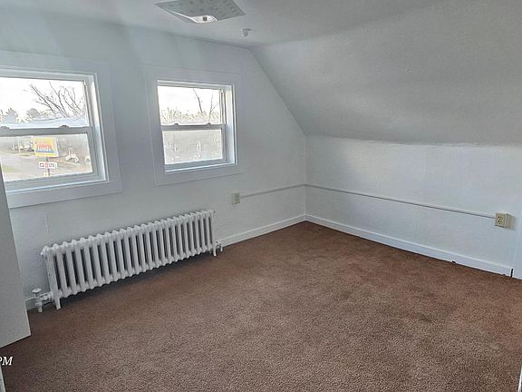 2nd image of 114 E Easterday Ave #3
