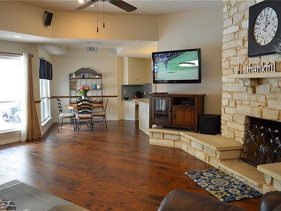 4th image of 2116 Riverforest Dr