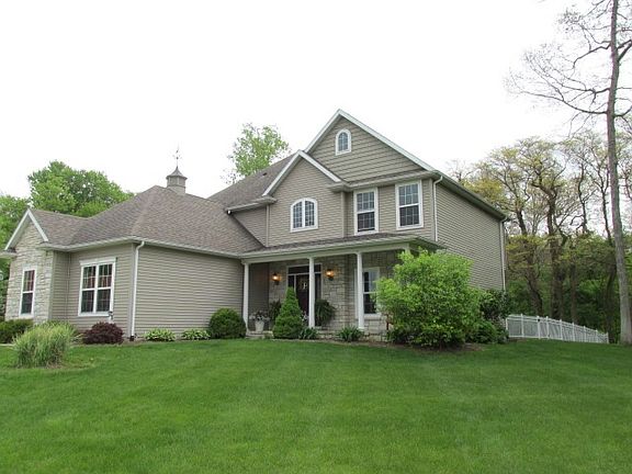 3rd image of 50760 Marie Ct