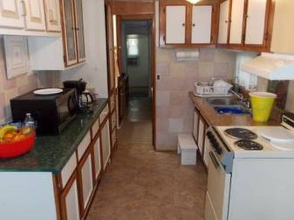 5th image of 7923 Jeff Davis Dr