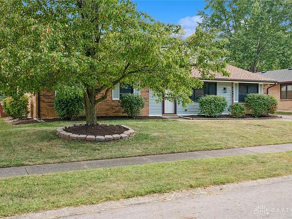 4th image of 362 Cambridge Dr