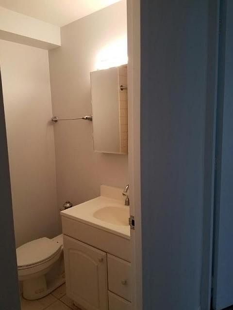 1st image of 330 W Diversey Pkwy APT 2705