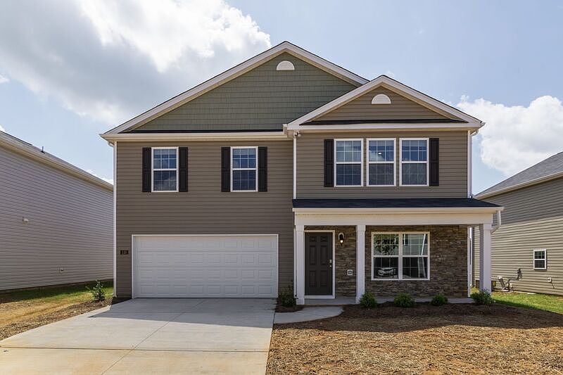 1st image of 110 Saddlehorse Ln