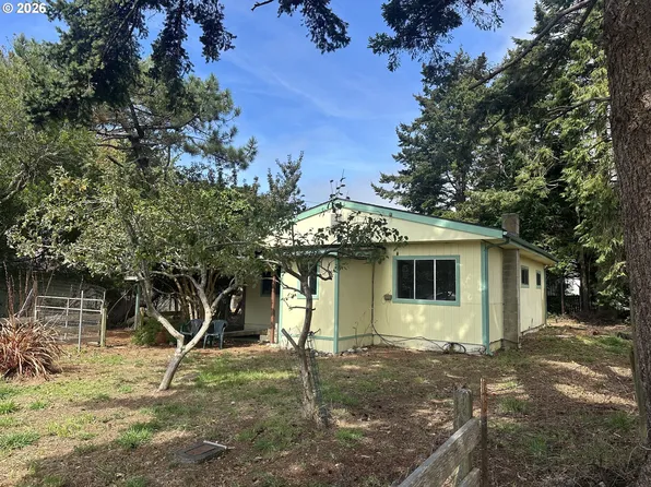 628 W 13th St, Pt Orford, OR 97465