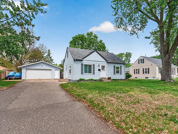 3rd image of 6428 Cloverdale Ave