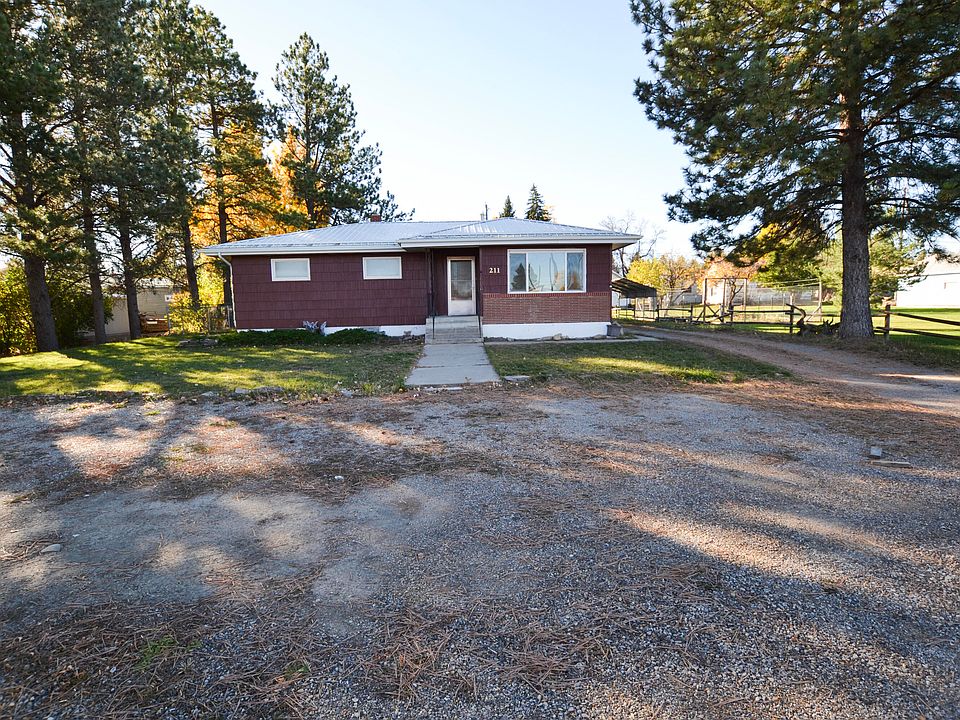 211 Hilger Ave, Lewistown, MT 59457 MLS 23625 Zillow