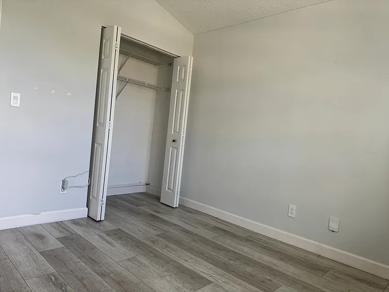 1664 Oak Berry Cir — Photo 24