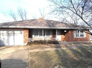 745 Brown St, Florissant, MO 63031