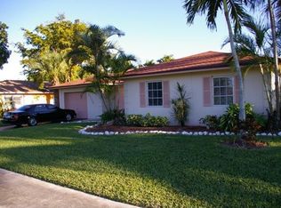 10332 Dorchester Dr, Boca Raton, FL 33428