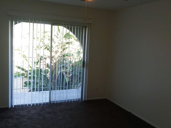 5th image of 11057 Ferina St