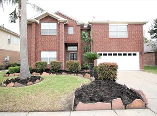 9707 Hallmark Ln, Pearland, TX 77584