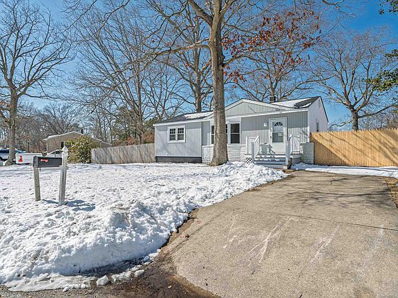 4th image of 7 Fairview Dr