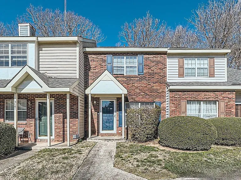3602 Huyton Ct — Photo 10