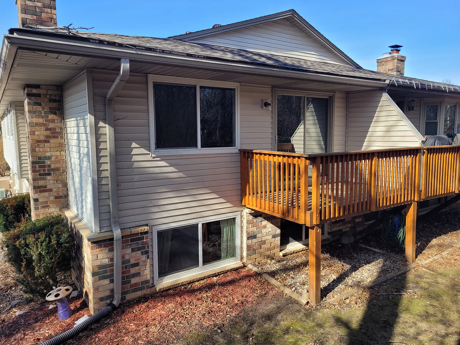 Quiet Eagan neighborhood, close to schools, parks & shopping — Photo 2