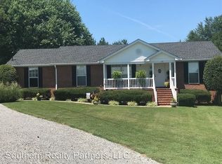 935 Meadowlark Dr, White House, TN 37188