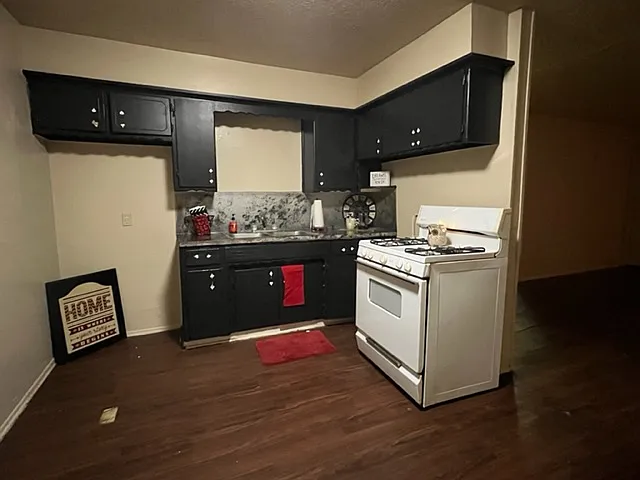 3 bed, 1.5 bath, 1000 sqft, $995 — Photo 4