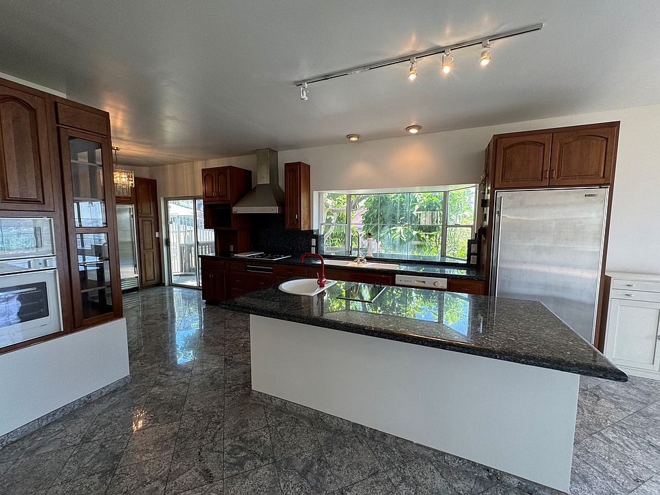 1st image of 1001 White Knoll Dr