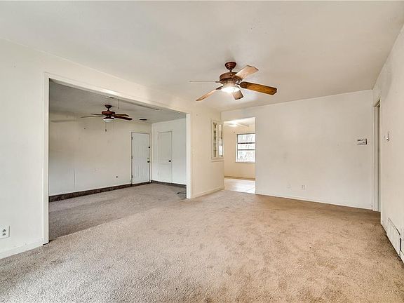 3rd image of 1821 Terry Dr