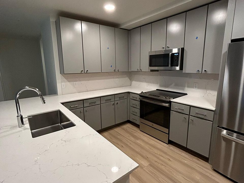 1st image of 2259 California St #231