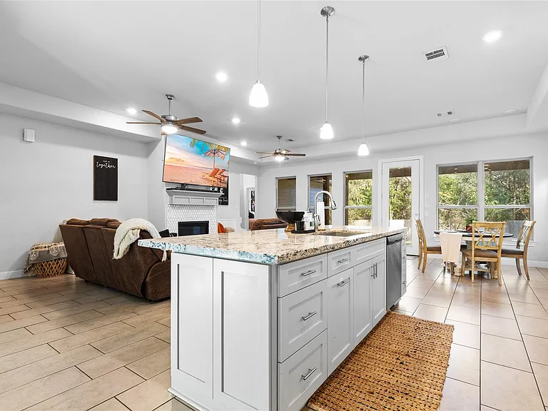 12140 Goliad Ln — Photo 12