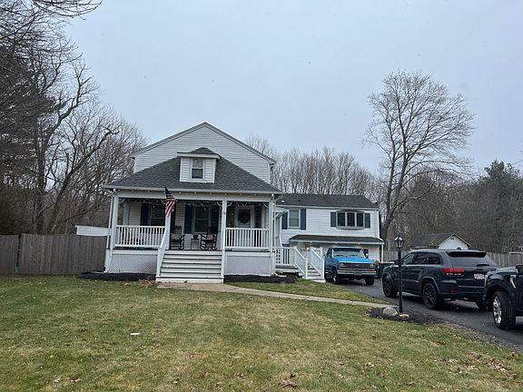 3rd image of 738 Old Randolph St #1