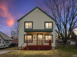5979 Glenis St, Taylor, MI 48180