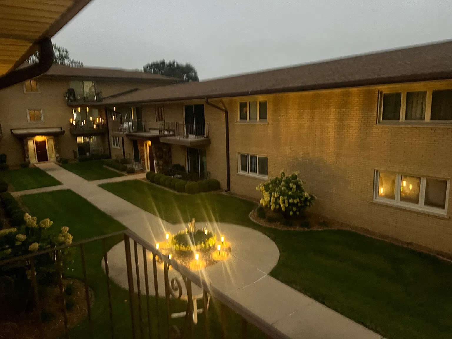2 bed, 1000 sqft, $2,100 — Photo 4