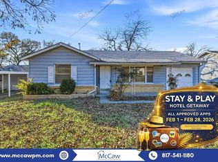 208 Westfork Dr S, Fort Worth, TX 76114