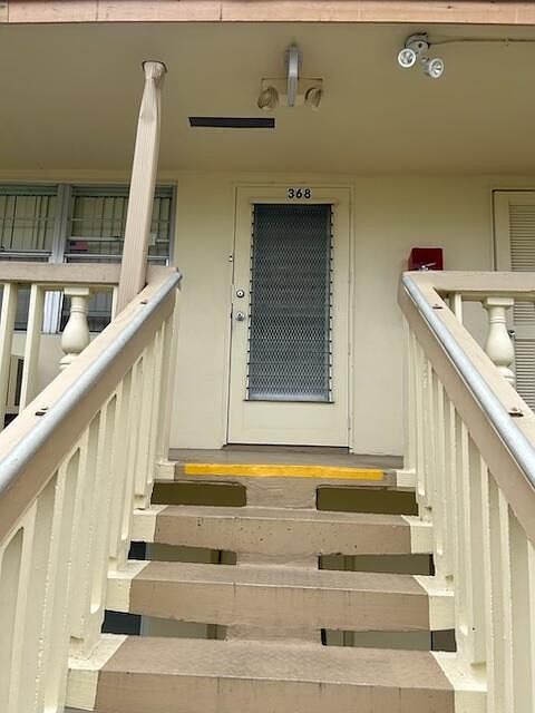 1st image of 368 Windsor P #368