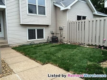 3rd image of 10252 Arrowwood Dr