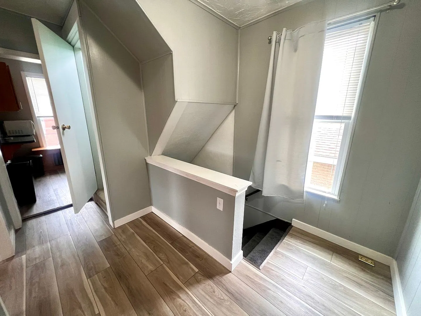 1632 E Steuben Street (For Sale Oa) — Photo 4