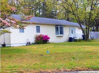 122 Cedarwood Dr, Brick, NJ 08723