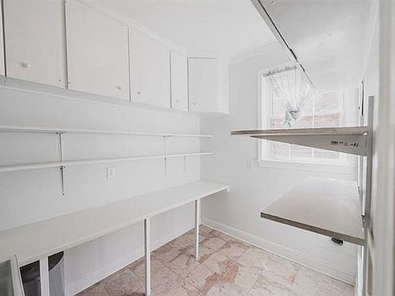 5th image of 3716 Tolmas Dr