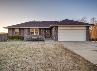 3299 S Valley View Dr, Springfield, MO 65807