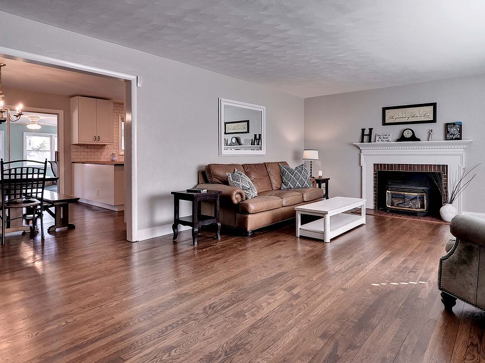 1st image of 212 Tyler Brooks Dr