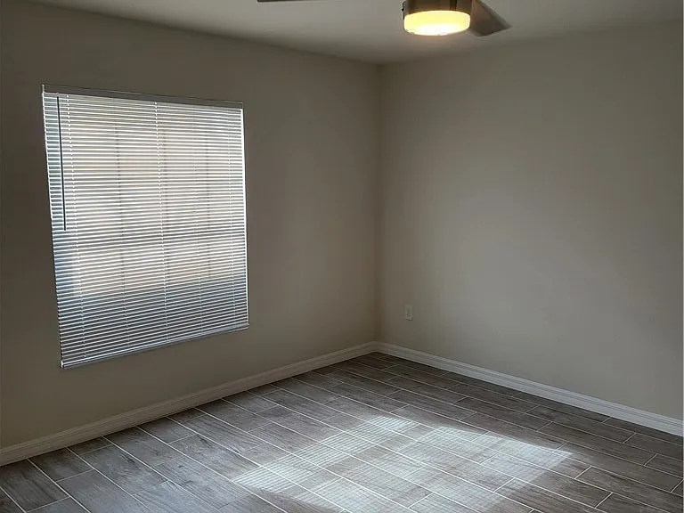 1001 NE 7th Ave — Photo 11