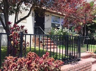 Charming Apartment Unit with a Front Yard! 1 Bed + 1 Bath, Los Angeles, CA 90028
