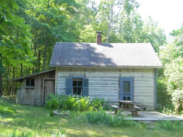 8460 Quarter Line Rd, Fish Creek, WI 54212
