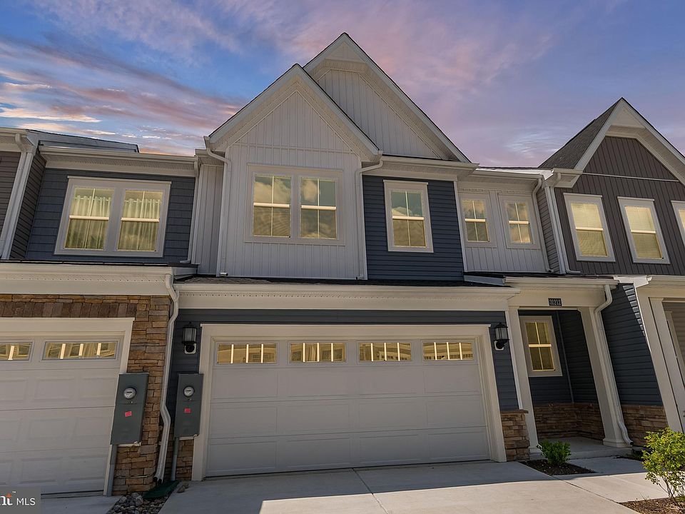 1st image of 31212 Mimi Ln #Townhouse 27