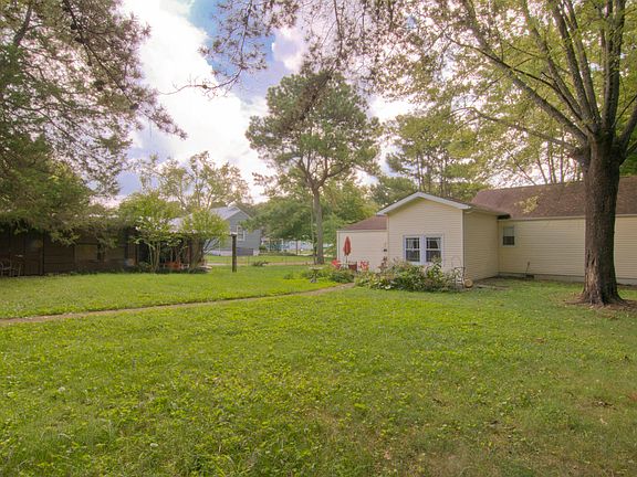 4th image of 3621 Boright Dr