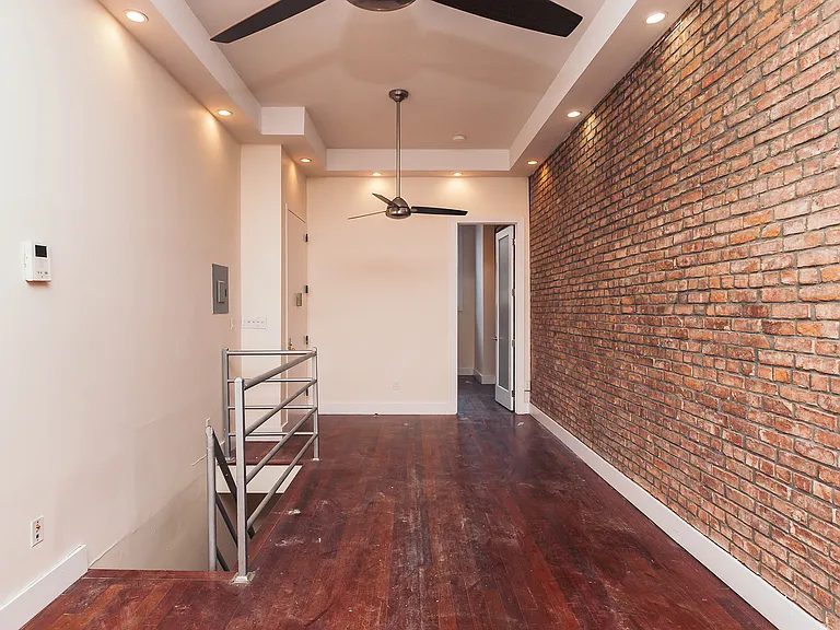 179 Knickerbocker Ave #1L — Photo 5