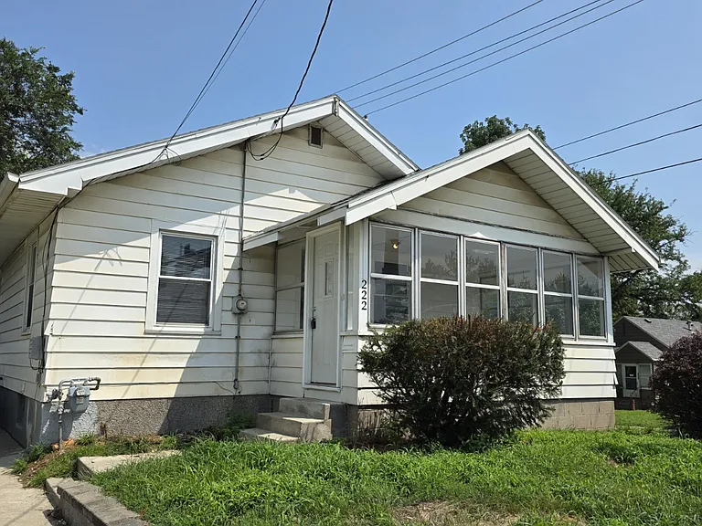 222 E Euclid Ave — Photo 2