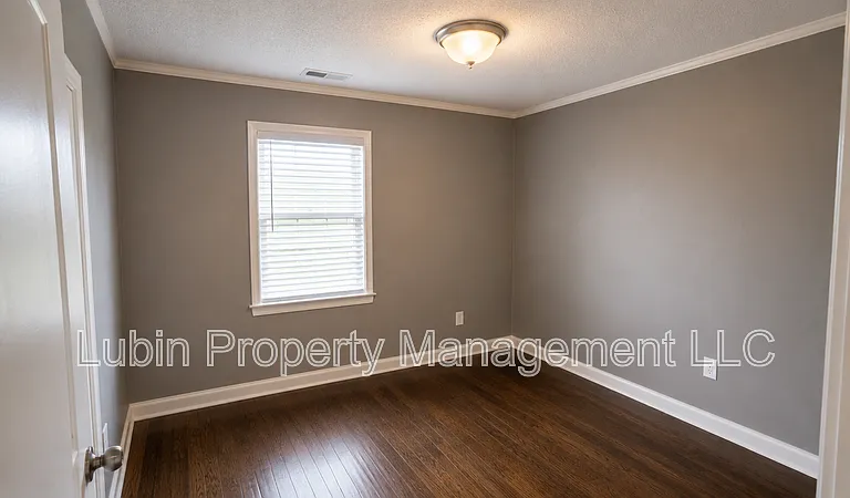 1758 McMillan St — Photo 4