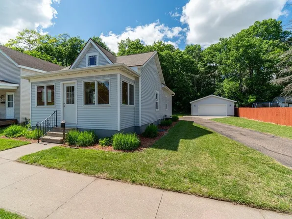 212 W Willow St, Chippewa Falls, WI 54729