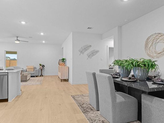 7th image of this home