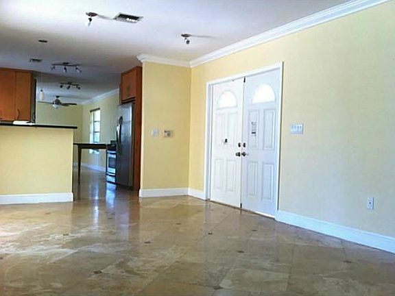 3rd image of 17421 SW 84th Ct