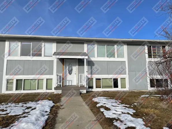 614 Vivian St, 614 Vivian St #B, Gillette, WY 82718