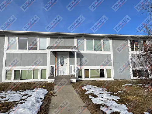 614 Vivian St Photo 1