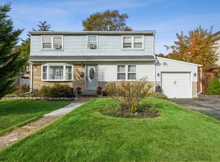 3485 Clifton Blvd, Wantagh, NY 11793